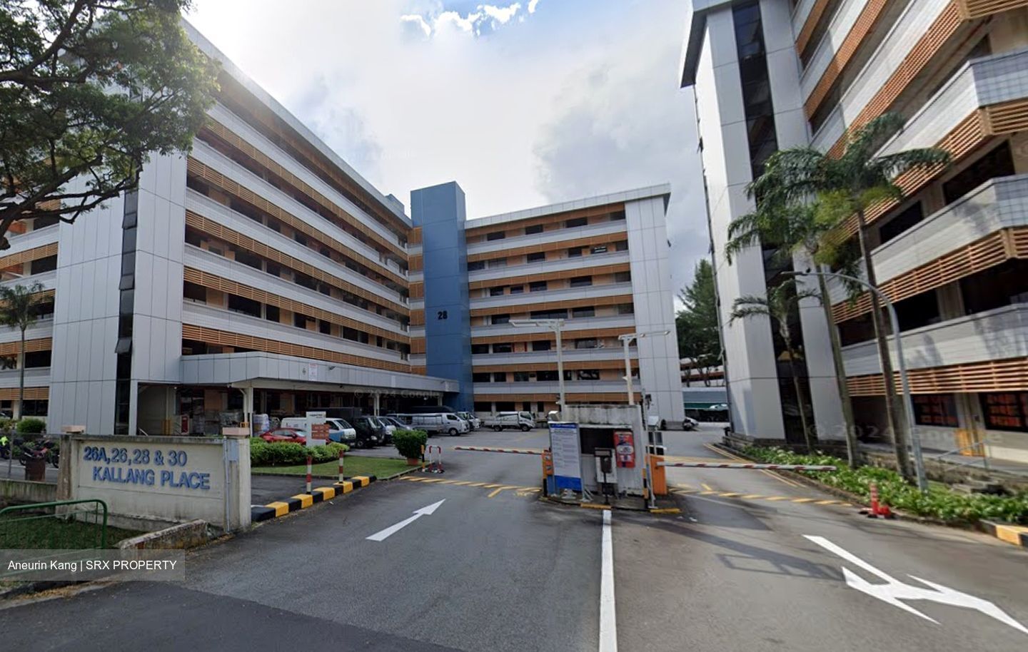 Kallang Place (D12), Factory #439849141